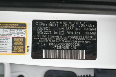 2025 Hyundai Elantra SE