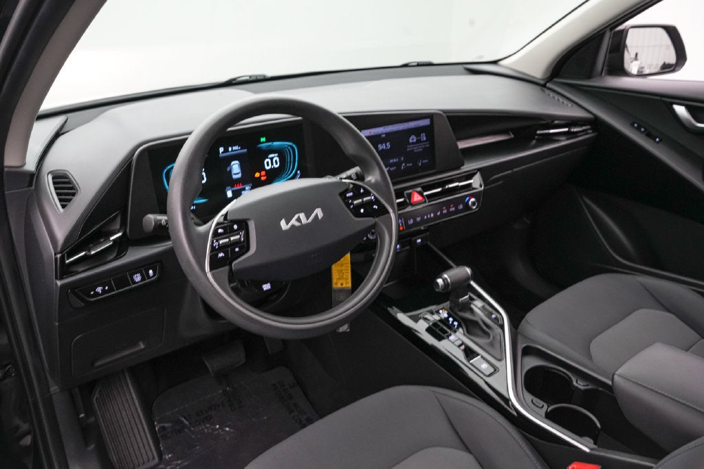 2025 Kia Niro LX