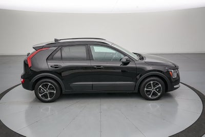 2025 Kia Niro LX