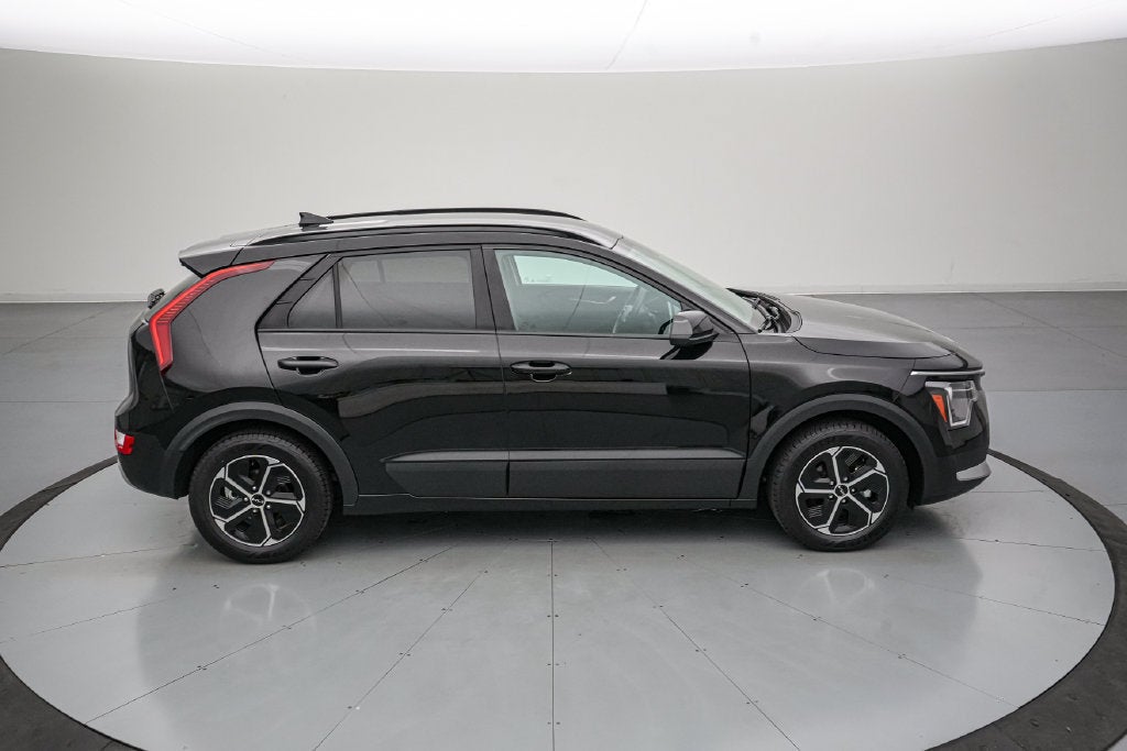 2025 Kia Niro LX