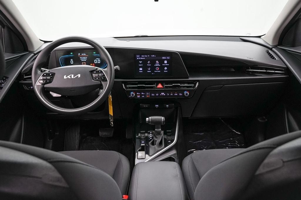 2025 Kia Niro LX