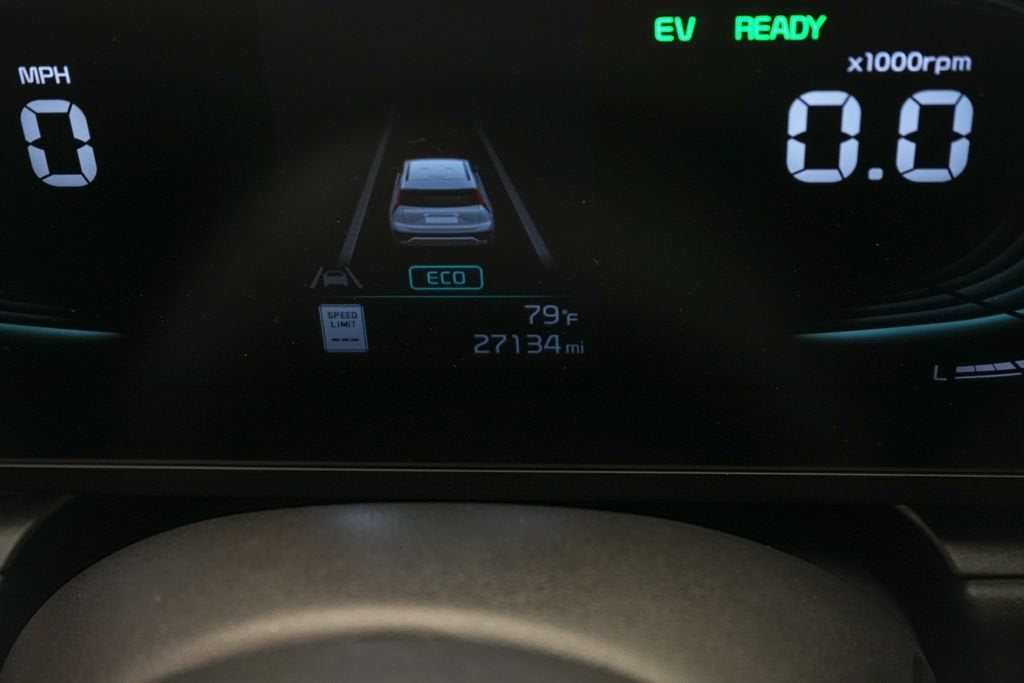 2025 Kia Niro LX