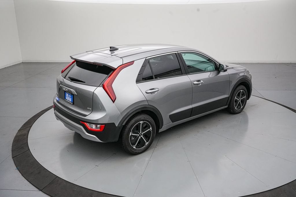 2025 Kia Niro LX