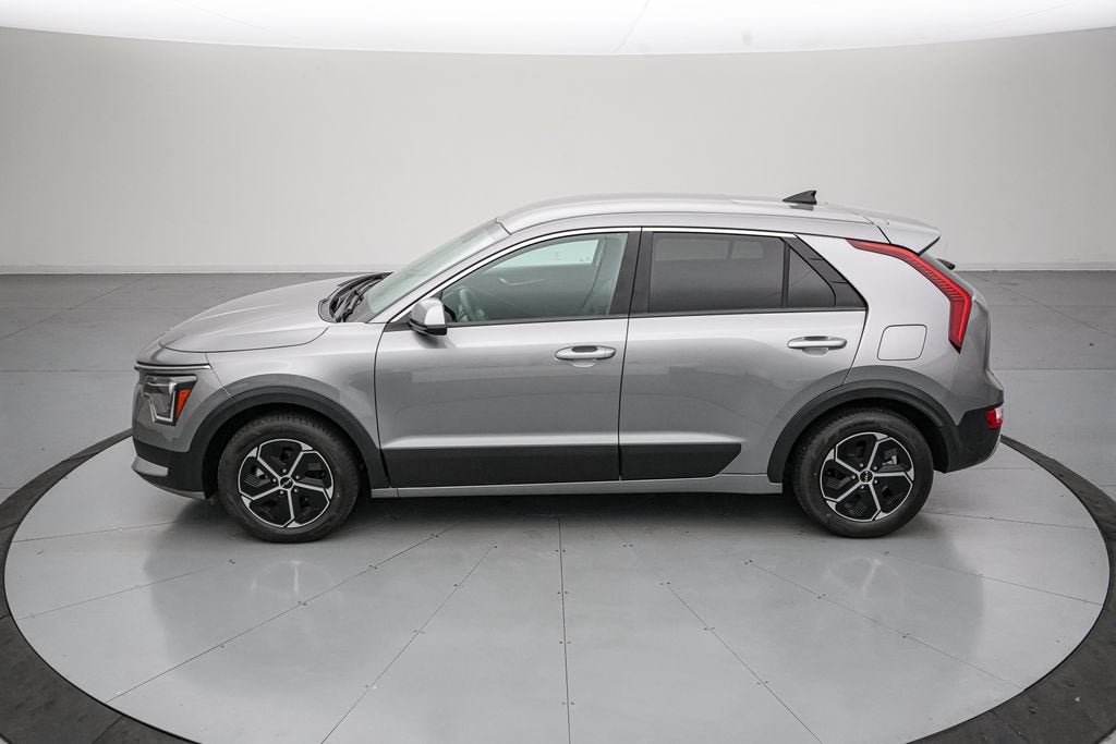 2025 Kia Niro LX