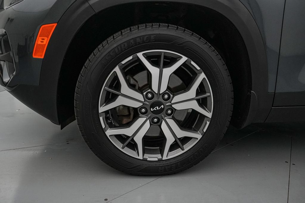 2023 Kia Seltos EX