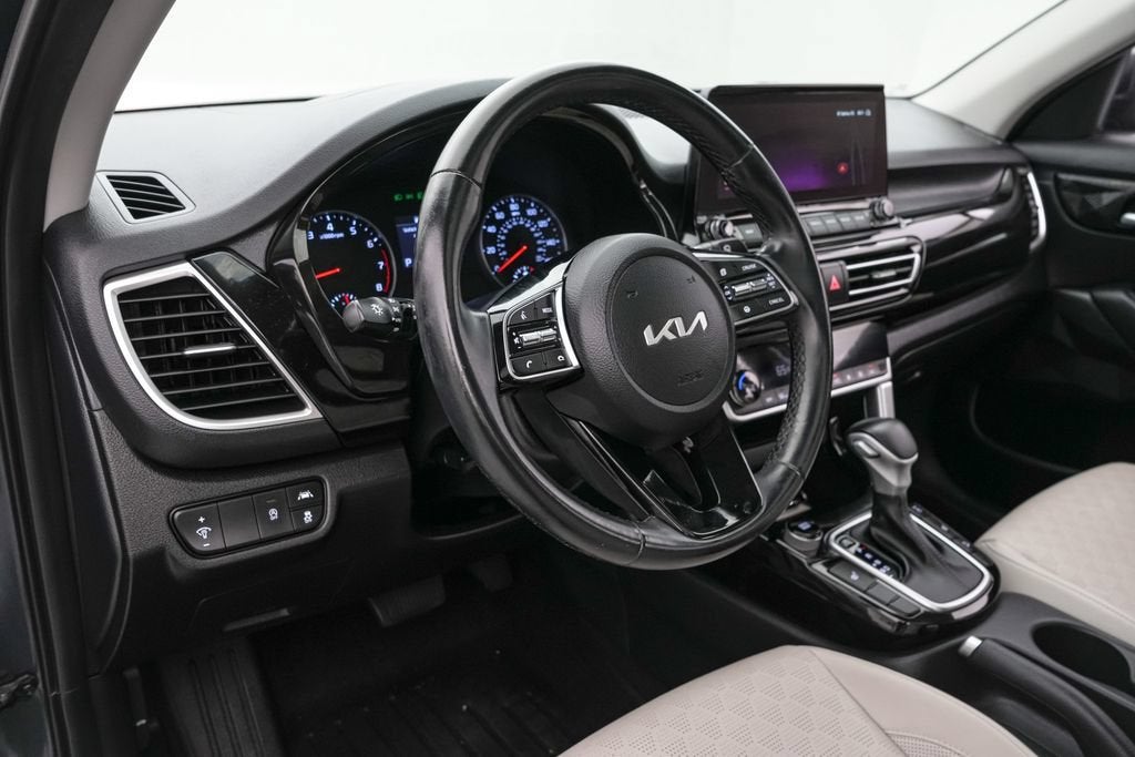 2023 Kia Seltos EX