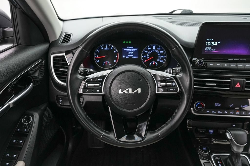 2023 Kia Seltos EX