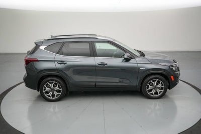 2023 Kia Seltos EX