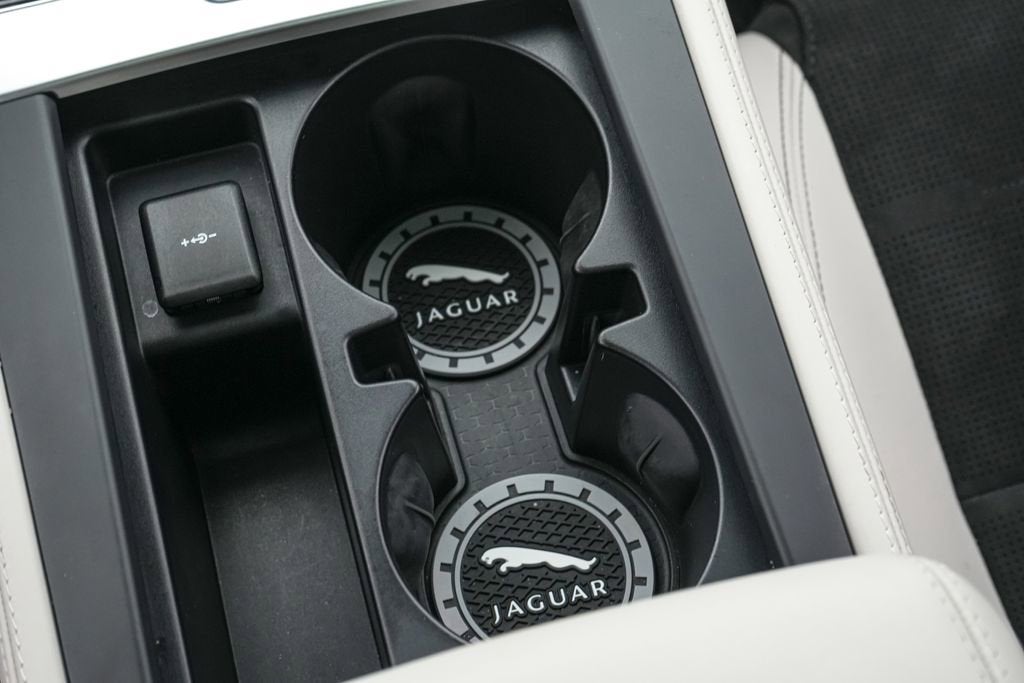 2023 Jaguar F-PACE SVR