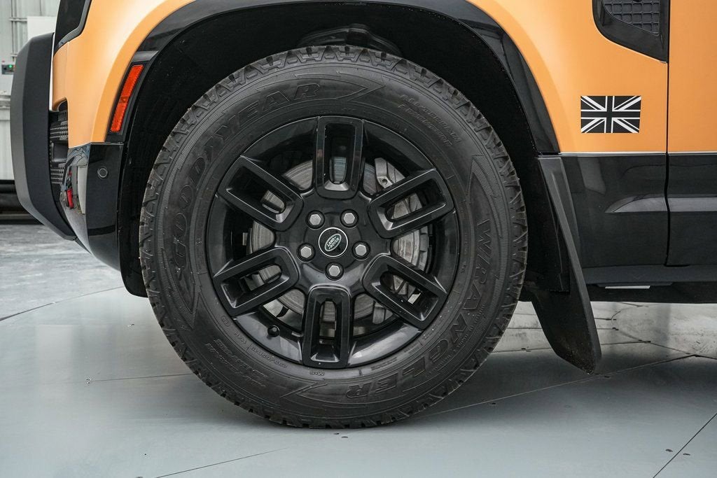 2023 Land Rover Defender X-Dynamic SE Trophy Edition 1/220