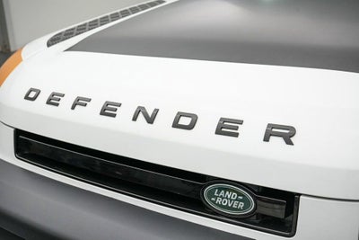 2023 Land Rover Defender X-Dynamic SE Trophy Edition 1/220