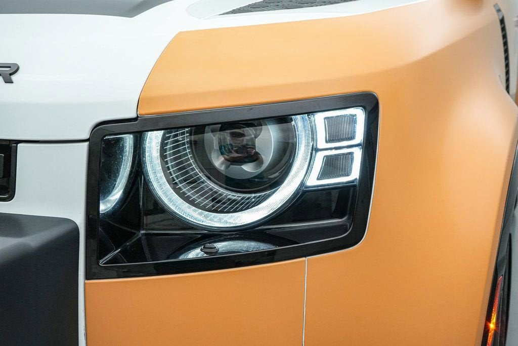 2023 Land Rover Defender X-Dynamic SE Trophy Edition 1/220