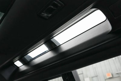 2023 Land Rover Defender X-Dynamic SE Trophy Edition 1/220