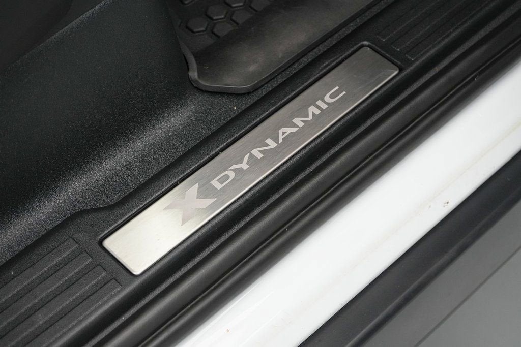 2023 Land Rover Defender X-Dynamic SE Trophy Edition 1/220