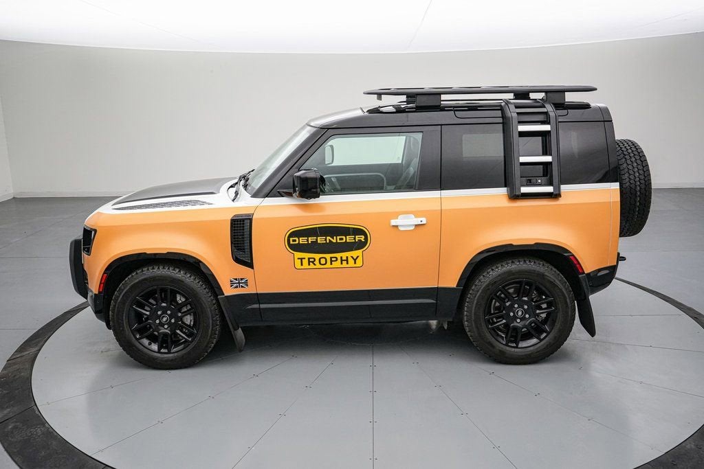 2023 Land Rover Defender X-Dynamic SE Trophy Edition 1/220
