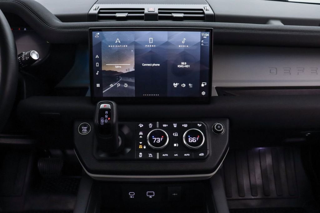 2023 Land Rover Defender 130 130 SE