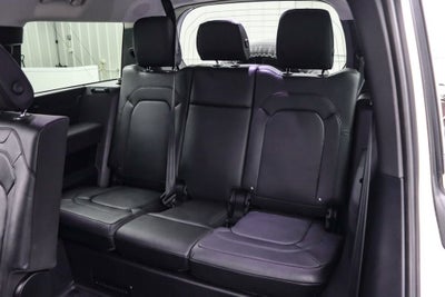 2023 Land Rover Defender 130 130 SE