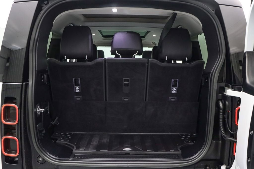 2023 Land Rover Defender 130 130 SE