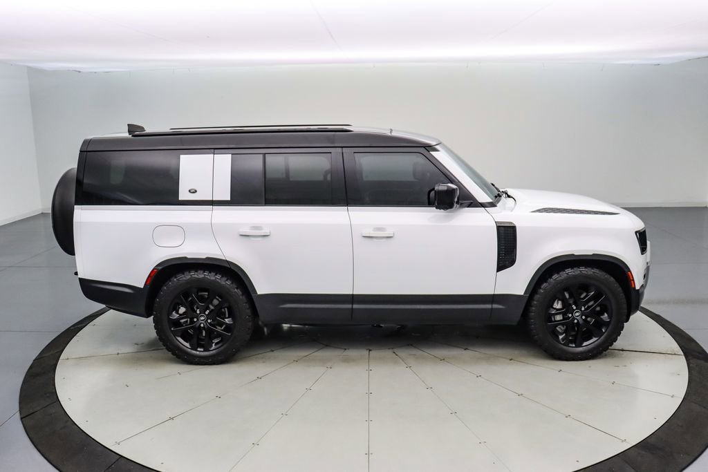 2023 Land Rover Defender 130 130 SE