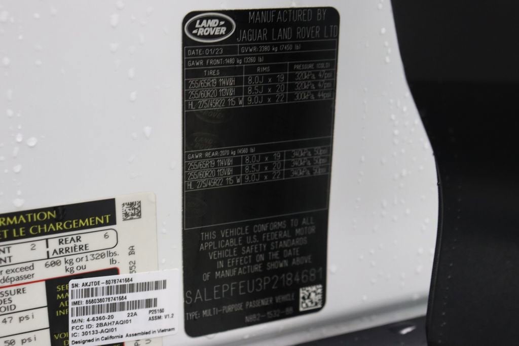 2023 Land Rover Defender 130 130 SE