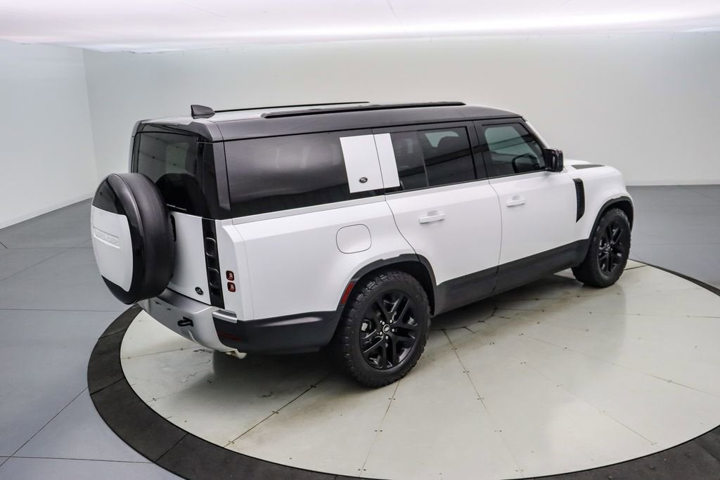 2023 Land Rover Defender 130 130 SE