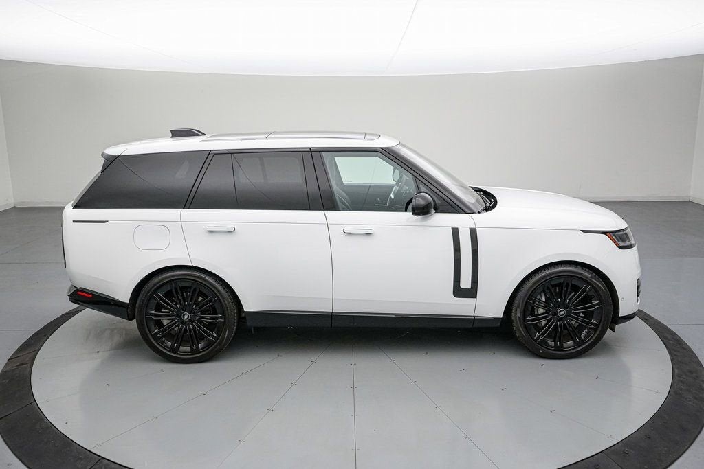 2023 Land Rover Range Rover SE
