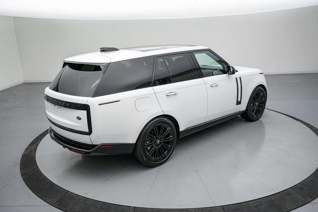 2023 Land Rover Range Rover SE