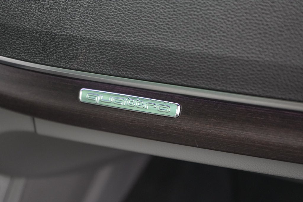 2023 Audi Q5 Sportback 45 S line Prestige