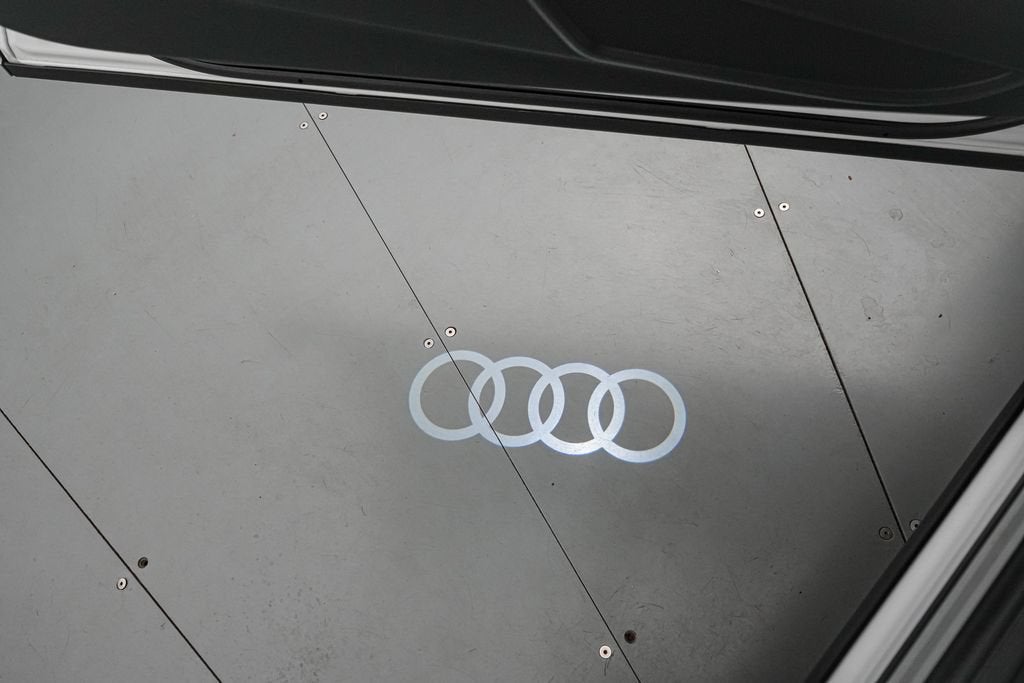 2023 Audi Q5 40 Premium