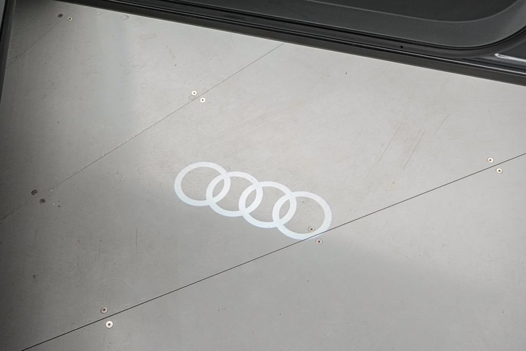 2023 Audi Q5 45 S line Premium