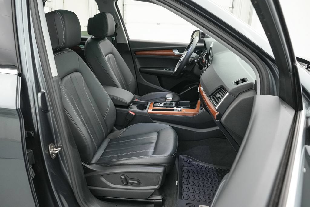 2023 Audi Q5 45 S line Premium