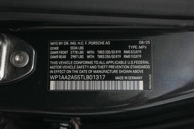 2026 Porsche Macan Base