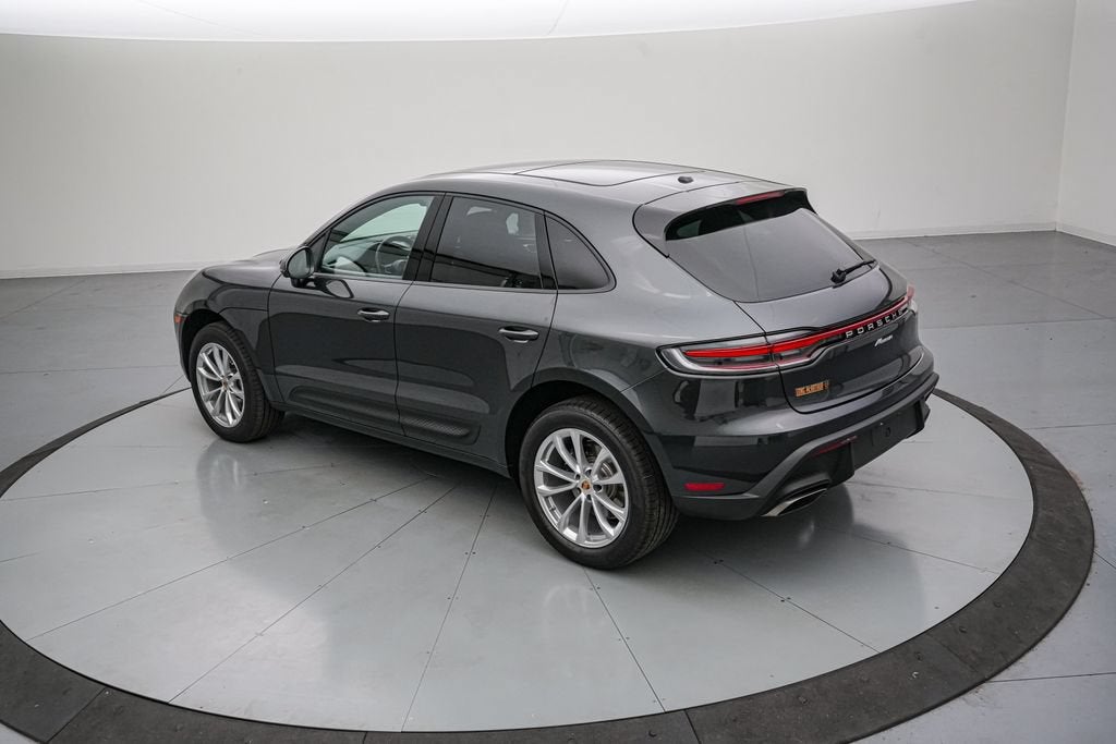 2026 Porsche Macan Base
