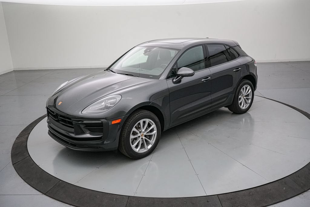 2026 Porsche Macan Base
