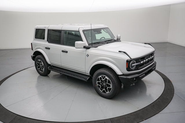 2026 Ford Bronco Outer Banks®