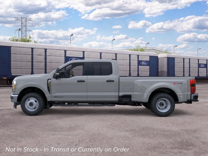 2026 Ford Super Duty F-350® XLT